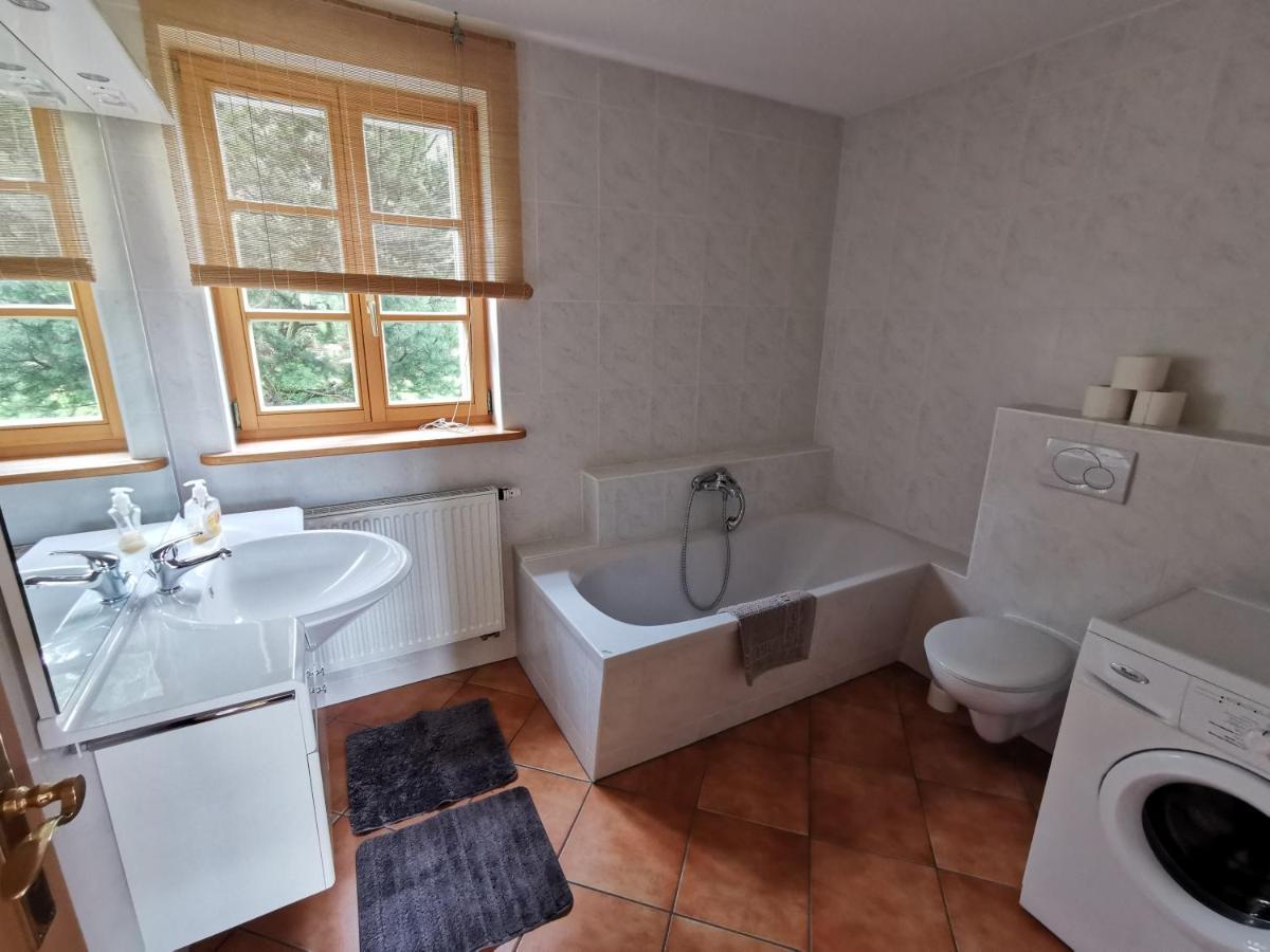 Ferienwohnung "Am Saalehaken" Gossitz Buitenkant foto