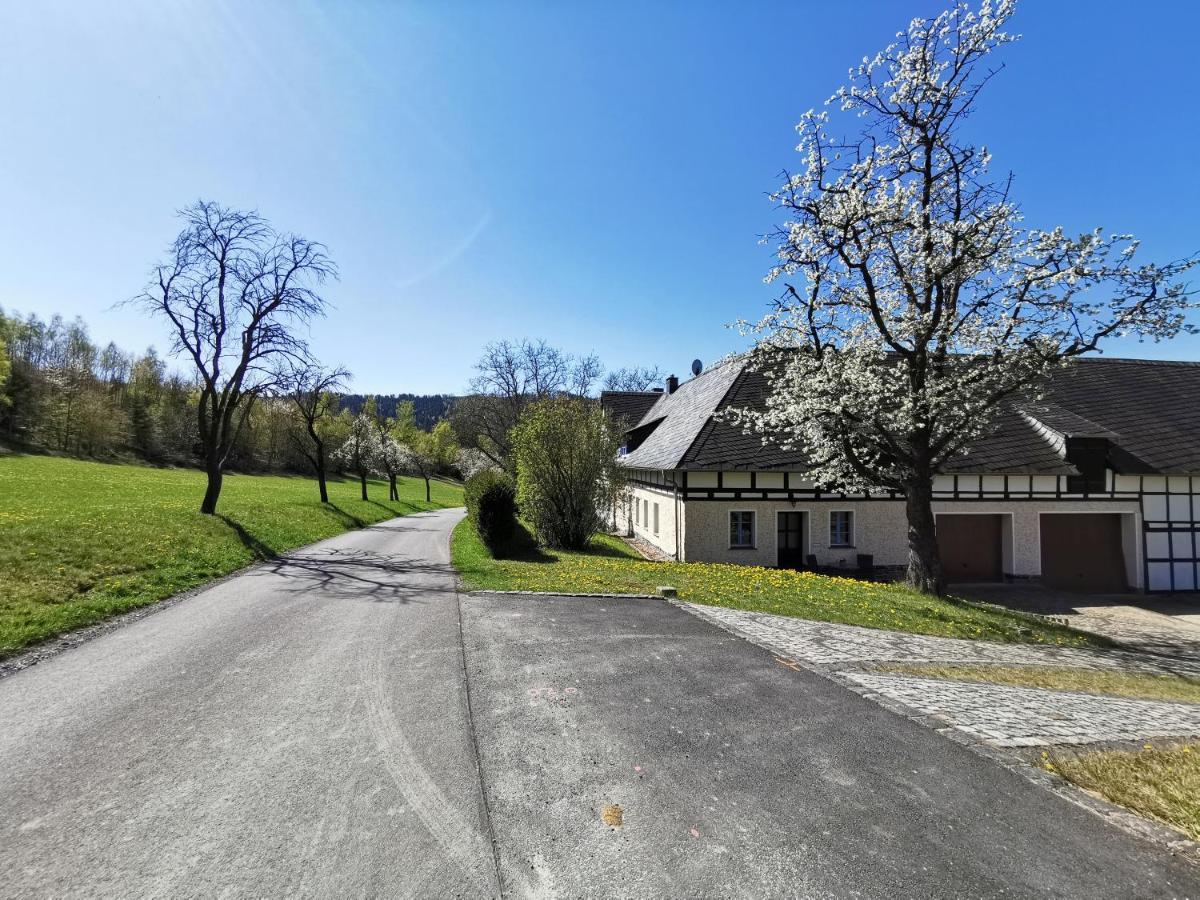 Ferienwohnung "Am Saalehaken" Gossitz Buitenkant foto